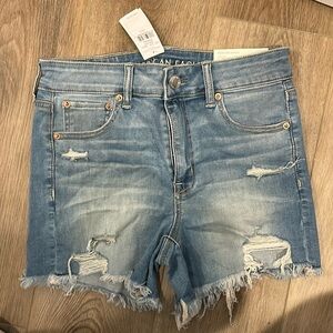 NWT high rise midi stretch American Eagle short size 8
